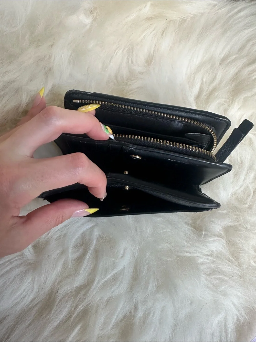 Marc Jacobs Black Leather Zip Wallet
